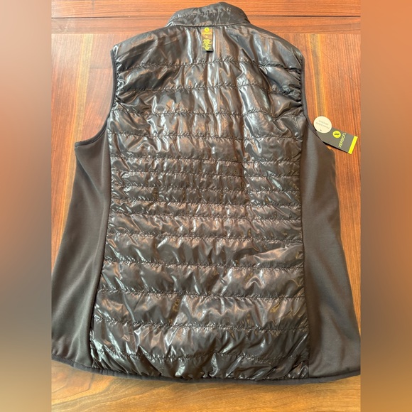 Xersion reversible stretch full zip vest. Black and silver. NWT. XL - Picture 4 of 5